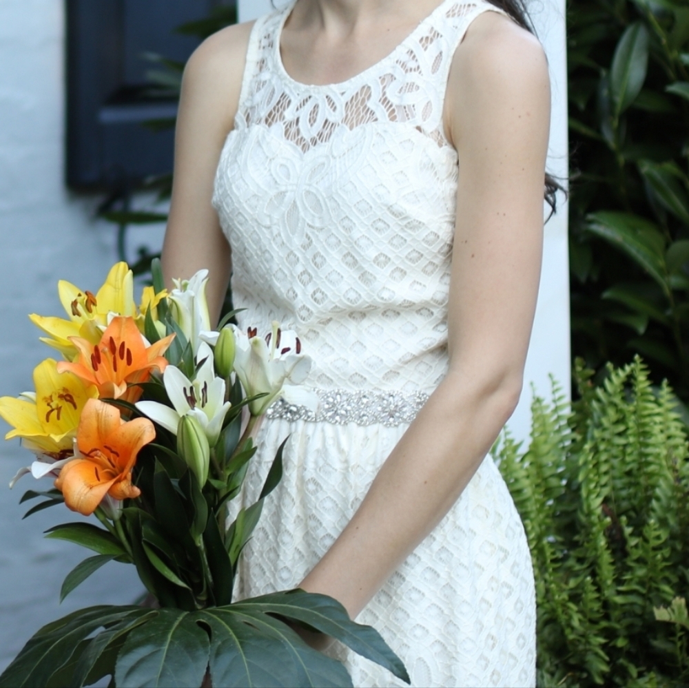 Ivory Lace Sleeveless Dress